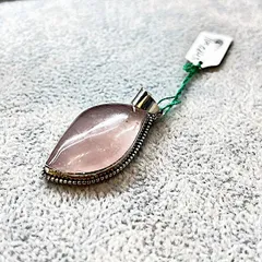 ペンダントトップ シルバー925刻印 天然石 ローズクォーツ ユニセックス メンズ レディース 天然石 手作り マーキースカット アジア調 ヴィンテージ ハンドメイド 手作り アンティーク調 一点もの ピンク