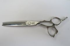 Bランク【MIZUTANI SCISSORS ミズタニシザーズ】 ACRO CROSSOVER THINNING 125 USUBA 逆刃 セニング 美容師・理容師 6.2インチ 右利き 【中古】:H-9087