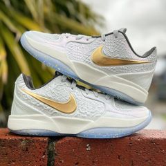 NIKE JA 2 GS 'TREE TOP' 'CHRISTMAS' ナイキ ジャ 2 ジャ モラント クリスマス ミニバス 女性 【BOY'S】 light silver/metallic gold-iron grey IB7251-002