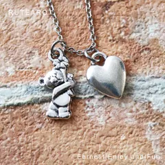 くまさんがお花をプレゼントしてくれてハートフルなネックレス ― ネックレス ペンダント ハート くま クマ シルバー 動物 花 プレゼント プチギフト 贈り物 可愛い ステンレスチェーン ― 0000612