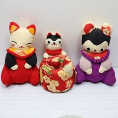猫　ネコ　古布で作った猫の飾り　着物地
