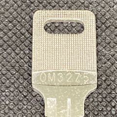 オフィス家具　鍵　中古　オカムラ　OM3275　書庫　ロッカー　デスク　メーカー純正