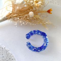 琉球ガラス　イヤーカフ　ハンドメイド　レジン　ブルー