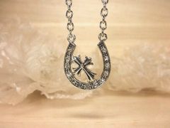 ネックレス ホースシュークロスネックレス ゴスロリ パンク ロック ゴシック ロリータ アクセサリー