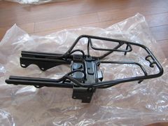 GIVI キャリア モトグッツィV7stone850用(中古品) - メルカリ