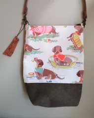 ダックスフンドミニバッグ（スマホケース）キャスキッドソン　ハンドメイド