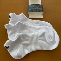 【adidasアディダス】スニーカーソックス 白　3足組　24〜26㎝