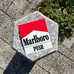 マルボロ ステッカー 入り口 Marlboro Push Sticker 80年代 80’s USA