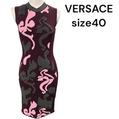 美品　ヴェルサーチ　VERSACE 　セクシーフィット　美形　タイト　ニット　ワンピース　40、L、11号　S5M008のサムネイル