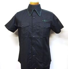 エポレットシャツ