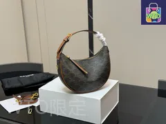 【今日特価】Celine セリーヌ ルールー アンダーアームバッグ シリーズ 高級感に富む ボックス付き