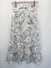 ◇ ⊂ マジェスティックレゴン 花柄 ロング バックレースアップフレアスカート サイズM グレー系 マルチ レディース E  【1507010007344】