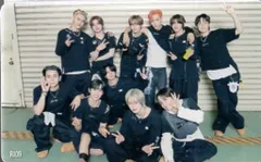 INI 集合 2025 XQUARE - MASTERPIECE R109