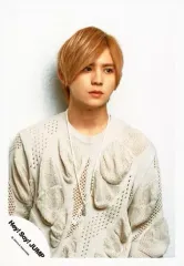 【中古】生写真(ジャニーズ) Hey! Say! JUMP/山田涼介/上半身・衣装グレー・目線右・背景白/アルバム「DEAR.」ジャケ写撮影オフショット/公式生写真