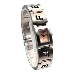 稼働 FENDI 腕時計 3150L バングル ロゴ型抜き ミラー 美品2409 FENDI フェンディ 3150L スクエア シルバー文字盤 レディース