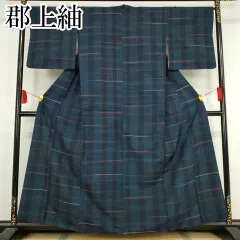 特選 郡上紬 横段 谷畑洋子 草木染 正絹 躾糸付き 特選 郡上紬 横段 谷畑洋子 草木染 正絹 躾糸付き - メルカリ