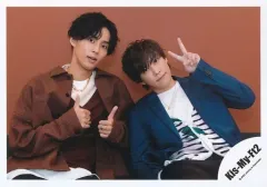 【中古】生写真(ジャニーズ) Kis-My-Ft2/千賀健永・藤ケ谷太輔/横型・上半身・座り/「Kis-My-Ftに逢える de Show 2022」グッズオフショット/公式生写真