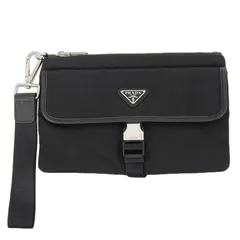 ⭐PRADA⭐　美品　プラダ　ラフィアクロケット　クラッチバッグ Prada プラダのクラッチバッグ、手触りが滑らか、シンプルな外観