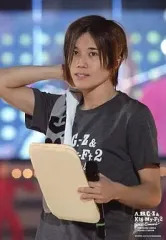 【中古】生写真(ジャニーズ) A.B.C-Z/五関晃一/上半身・Tシャツ黒・肩にタオル・左手マイク・右手頭・目線左・ライブフォト/A.B.C-Z＆Kis-My-Ft2 First Concert