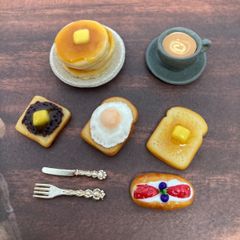 ミニチュアフード　パンケーキとトースト・デニッシュセット