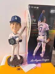 レア＆プレミア 大谷翔平 ボブルヘッド 3体セット ゴールド・グレー込み 大谷翔平 ボブルヘッド ゴールド 限定 レア セットの通販 by