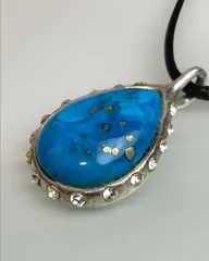 美品 大粒 天空の石：個性的な模様が美しいターコイズペンダント ネックレス