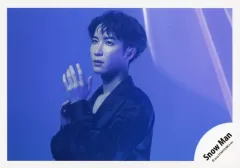 【中古】生写真(STARTO) Snow Man/渡辺翔太/横型・バストアップ/「Snow Man Dome Tour 2024 RAYS」グッズオフショット/公式生写真