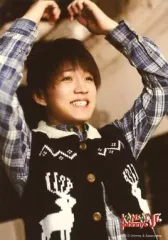 【中古】生写真(ジャニーズ) 7WEST/神山智洋/ライブフォト・上半身・衣装黒・チェック柄・両手上げ・背景グレー/関西ジャニーズJr. 春休みスペシャルコンサート2012/公式生写真