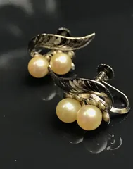レトロ イヤリング パール付 シルバー金具  花