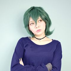 ミディアムレイヤーウィッグ ダークグリーン コスプレウィッグ ショート 男装 緑