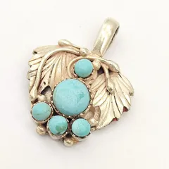 ターコイズデザインペンダントトップ　SILVER　シルバー925