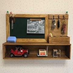 メッセージボード、キーフック付きシェルフ