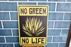新品 NO GREEN  NO LIFE  ドライガーデン ユッカ メタルサイン 看板 CALIFORNIA ハウス アメリカンハウス DIY 玄関 サボテン