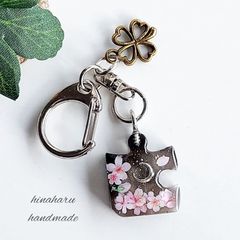 ジグソーパズル＊バックチャーム(桜＊夜空)