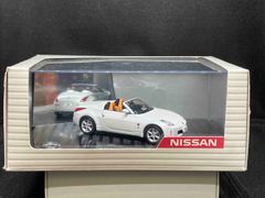 美品] 日産フェアレディZ バージョンNISMO 2007 ホワイトミニカー