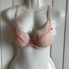 S-03 ≪レディース≫　アモスタイル　バイ　トリンプ　下着　ブラジャー　D70　ピンクベージュ系　花柄　レース　可愛い