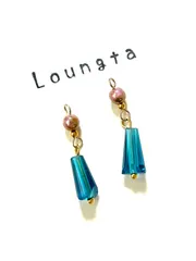 750チェコビーズピアス チェコビーズピンクとブルーガラスビーズの軽いピアス 高品質樹脂ピアスです 金属ピアス無料交換 イヤリングプラス100yen