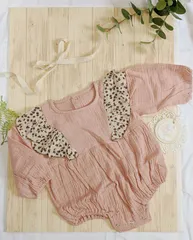 花柄肩ロンパース（新品）韓国ベビー服　韓国子供服