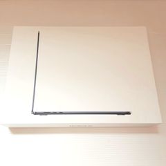 アップル Apple MacBook Air 15インチ Apple M2チップ（8コアCPU/10コアGPU）/SSD 256GB/メモリ 8GB ミッドナイト [MQKW3J/A]