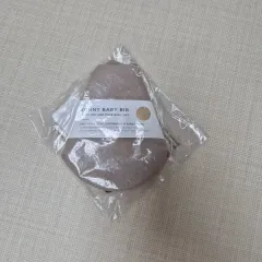 新品 陳腐な よだれかけ ベージュ