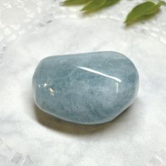 【E13567】モザンビーク産　アクアマリン　ペブル　磨き石　緑柱　Aquamarine