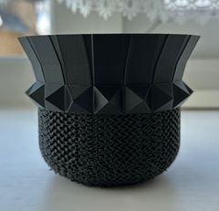 3dプリンター鉢　3号鉢  ジャイロイド　メッシュ　ブラック