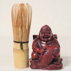 七福神 恵比寿像 赤色 樹脂製 置物 鯛を抱える縁起物 B48