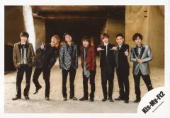 【中古】生写真(ジャニーズ) Kis-My-Ft2/集合(7人)/横型・全身・中央北山・宮田が両手上げ・千賀がピース・藤ケ谷が両手を胸/17夏 コンサートパンフ＆グッツ撮影オフショット/公式生写真