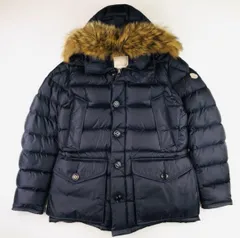 【極美品】モンクレール　リアルファー　ダウンジャケット MONCLER（ファー ・ ダウンジャケット）のフリマアイテム一覧