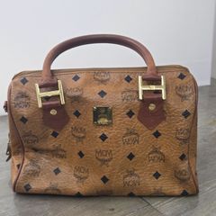 MCM モノグラム 2way ミニボストン ショルダーバッグ - メルカリ MCM モノグラム 2way ミニボストン ショルダーバッグ - メルカリ