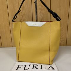 53 美品 FURLA フルラ トートバッグ レザー イエロー