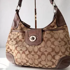 ✨Cランク　  COACH　ショルダーバッグ　ワンショルダーバッグ　bag　ターンロック　シグネチャー　キャンバス　ブラウン　「３R」