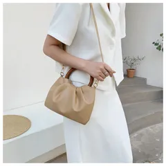 ハンドバッグ ショルダーバッグ レディース 2way ミニバッグ 木製ハンドル ギャザーデザイン フェイクレザー PU 軽量 小さめ 斜め掛け 肩掛け 大人可愛い アイボリー ベージュ ブラウン ブラック お呼ばれ 通勤 パーティー プレゼント