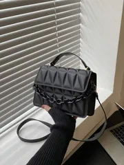 バッグ レディース ハンドバッグ 女性 ビジネスバッグ ノートパソコンバッグ ミニショルダーバッグ ミニバッグ チェーン付き 斜めがけ マルチポケット キルティング